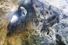 Сухая пещера Хээтэй