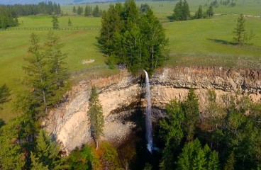 Водопад Сайлак на ручье Малый Жомболок