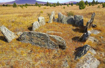 Плиточные могилы бронзового века
