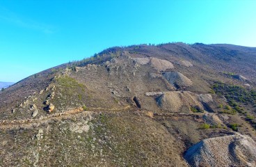 Отвалы Зун-Ундурского месторождения олова и вольфрама