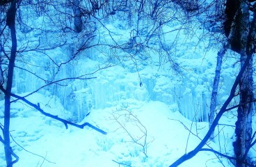 Каскады ледяных водопадов