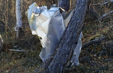 Обломки на месте крушения самолета ТУ-104