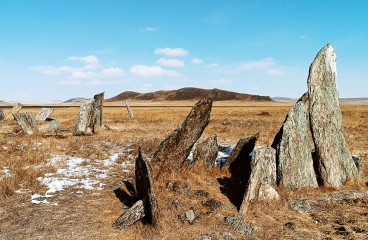 Плиточные могилы бронзового века (Агинский район Забайкальского края, село Цокто-Хангил)